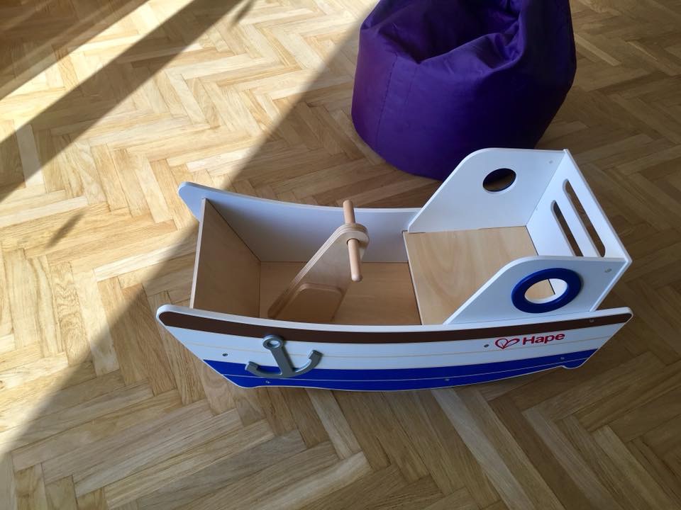 Kavala office decor